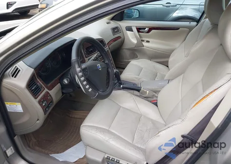 2004 Volvo S60 2.5T из США, поврежденный, VIN YV1RS59V042385772